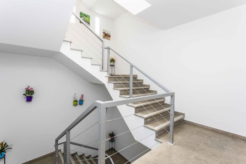 Brandnew Designer'S 2-Bed Apartment Lisbon 1011D Exterior photo